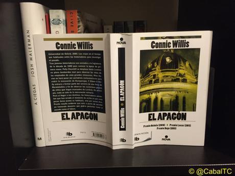 Portada y contraportada de El Apagón de Connie Willis