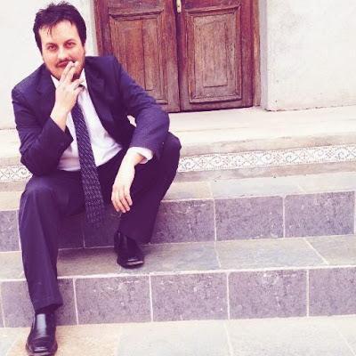 Resurreccionista - Simon Stelian