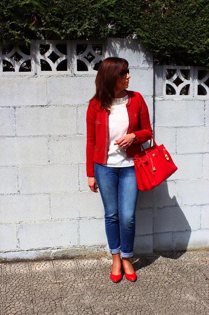 MIS LOOKS- CON ROJO