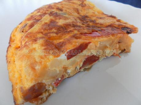TORTILLA DE PATATA CON CHORIZO
