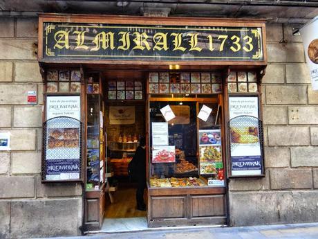 LLIBRERIA ALMIRALL, A LA BARCELONA D' ABANS, D' AVUI I DE SEMPRE...13-05-2015...!!!