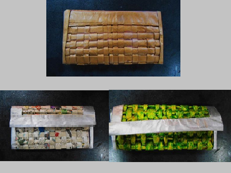 Una cartera con material reciclado