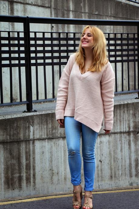 outfit_primavera-jersey_rosa-jeans_rotos-blog_moda_bilbao
