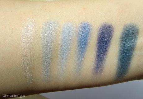 Todo al azul con Secrets of Smokey Eye de Deborah Milano