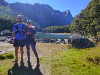 SUBMARINISMO EN MILFORD SOUND (PIOPIOTAHI)