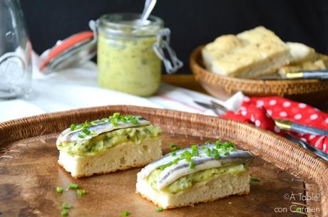 Focaccia con Allioli de Calabacín y Boquerones Vinagreta