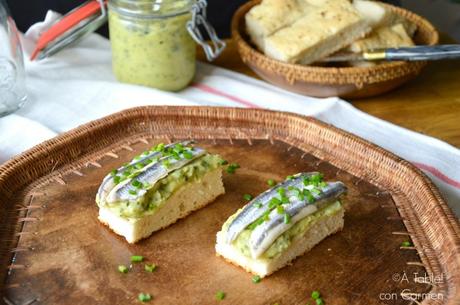 Focaccia con Allioli de Calabacín y Boquerones Vinagreta