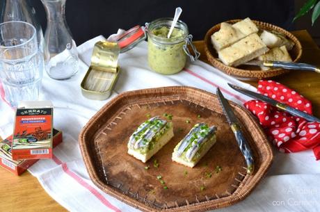 Focaccia con Allioli de Calabacín y Boquerones Vinagreta