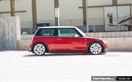 Mini-cooper-D-stance-lateral