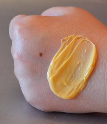 La gama a la Manteca de Mango de KLORANE – para el cabello seco