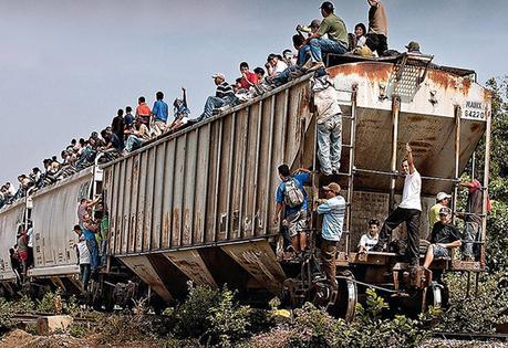 La_Bestia_-muestra_-fotografa_española_Isabel_muñoz_cceba_centro_cultural_recoleta_marzo_2015