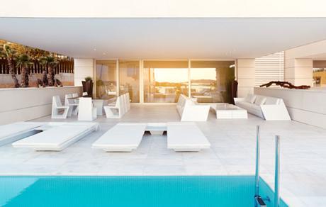 COLECCIONES DE MOBILIARIO EXTERIOR DISEÑADAS POR A-CERO