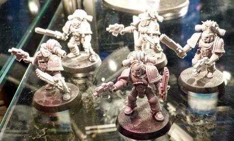 Las ultimas fotos(Por ahora) de Warhammer World:Guilliman en figura y mas