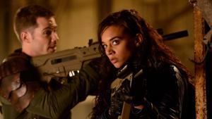 SyFy nos presenta a los protagonistas de ‘Killjoys’.