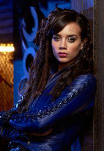 SyFy-Killjoys-Cast-Hannah-John-Kamen