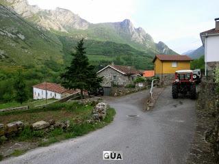 Las Viñas-Pando-Alto el Vildéu-Corés-Perlunes-Gúa-Pola de Somiedo