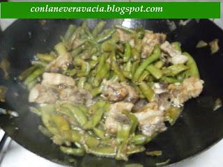 XIULETS AL WOK CON LOMO Y LONGANIZA DE SETAS