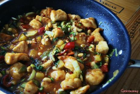 Pollo con piña en salsa agridulce