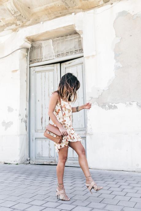 Floral_Dress-Mango-Alexander_Wang_Lace_Up_Shoes-Proenza_Schouler_Bag-Outfit-Street_Style-Collage_Vintage-6