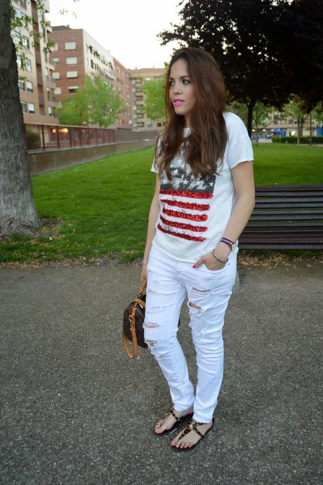 Total White and Print Animal