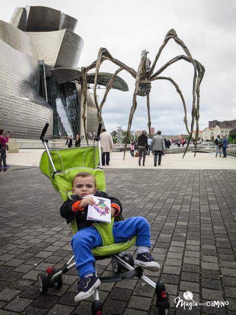 Un bebé suelto en el Museo Guggenheim de Bilbao 12-21