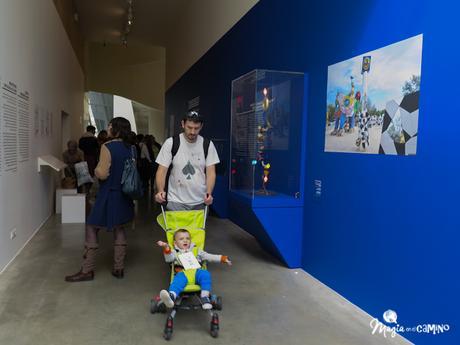 Un bebé suelto en el Museo Guggenheim de Bilbao 12-11