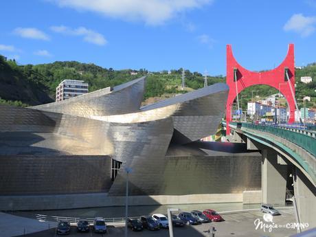 Un bebé suelto en el Museo Guggenheim de Bilbao 12-42