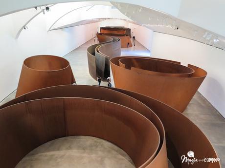 Un bebé suelto en el Museo Guggenheim de Bilbao 12-14