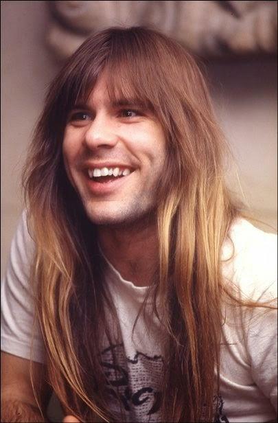 Bruce Dickinson, cantante de Iron Maiden curado de su cáncer de lengua