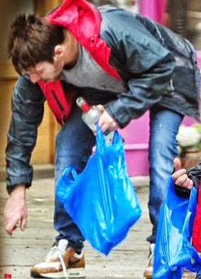 Jonathan Rhys-Meyers, pedo por las calles