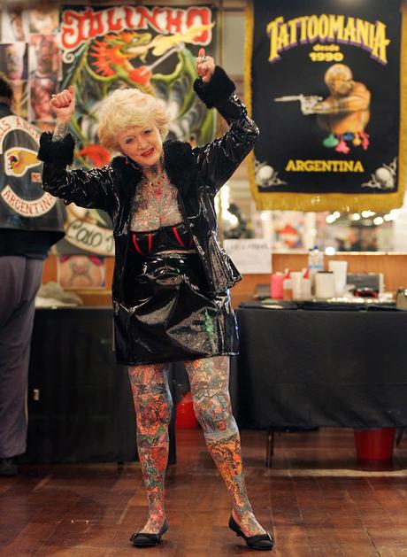 Falleció Isobel Varley la mujer de la tercera edad más tatuada del mundo