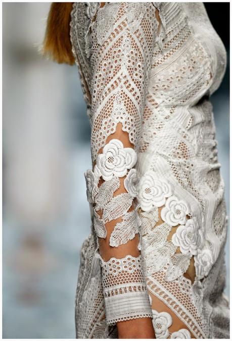 BARCELONA BRIDAL WEEK 2015 : YOLAN CRIS BARCELONA BRIDAL WEEK 2015 : YOLAN CRIS