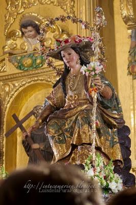 Galería fotográfica del Devoto Besamanos de la Divina Pastora y traslado al camarín en Solemne Procesión Claustral