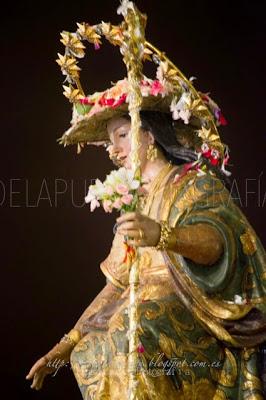 Galería fotográfica del Devoto Besamanos de la Divina Pastora y traslado al camarín en Solemne Procesión Claustral