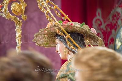 Galería fotográfica del Devoto Besamanos de la Divina Pastora y traslado al camarín en Solemne Procesión Claustral