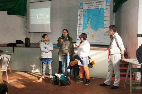 PRIMERA DISERTACION SOBRE LA ANTÁRTIDA DEL CICLO 2015
