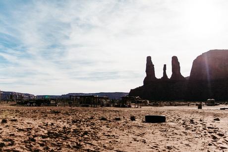 Monument_Valley-Utah-Collage_Vintage-USA_Road_Trip-86