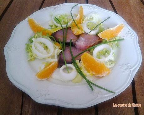 Ensalada de bonito con naranja y cebolla