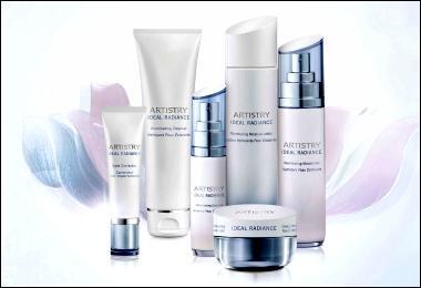 Múltiples beneficios de belleza en un producto: Artistry Ideal Radiance™ Illuminating CC Cream