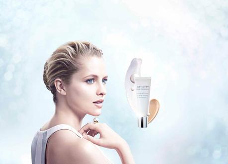 Múltiples beneficios de belleza en un producto: Artistry Ideal Radiance™ Illuminating CC Cream