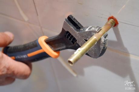 EL TUNEO DE MI BAÑO: DIY COMO SACAR UN BIDET Y UN LAVABO (Capítulo 3) EL TUNEO DE MI BAÑO: DIY COMO SACAR UN BIDET Y UN LAVABO (Capítulo 3)