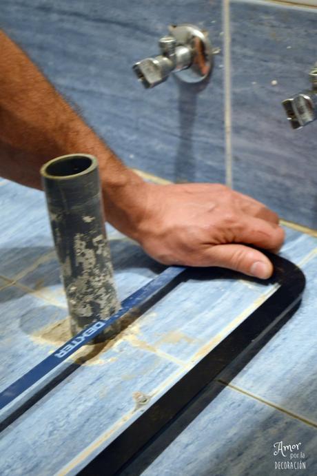 EL TUNEO DE MI BAÑO: DIY COMO SACAR UN BIDET Y UN LAVABO (Capítulo 3) EL TUNEO DE MI BAÑO: DIY COMO SACAR UN BIDET Y UN LAVABO (Capítulo 3)