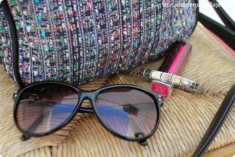 Bodegon con las nuevas gafas de sol cat eye SS2015 de Bissú Bags