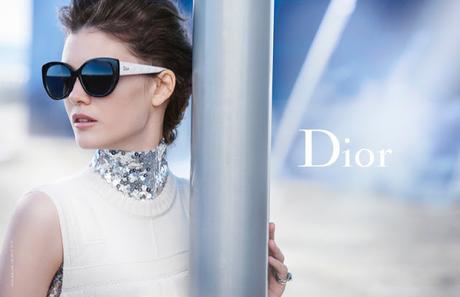 Diana Moldovan es la perfecta mujer Dior en la nueva campaña de Eyewear