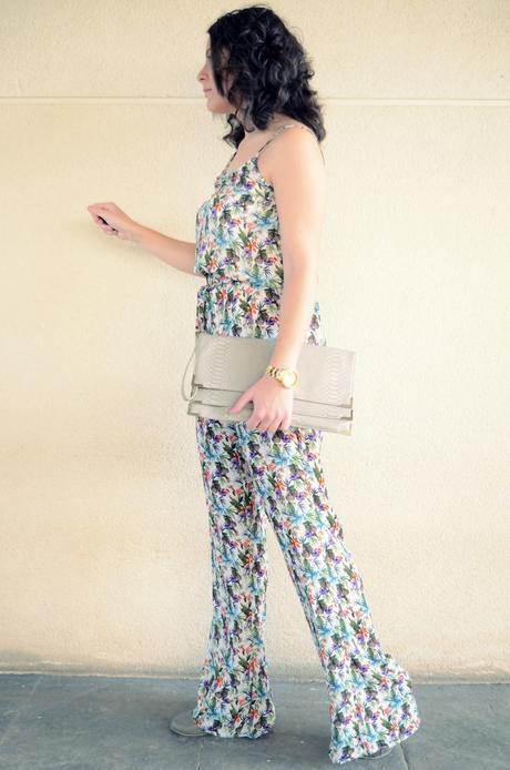 Flowers jumpsuit & Khaki trench (8)