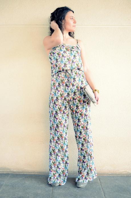 Flowers jumpsuit & Khaki trench (7)