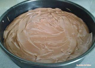 Chalotte de crema y chocolate