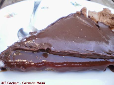 PASTEL DE CHOCOLATE Y CARAMELO