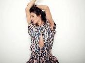 María Reyes saca lado musical Introducing