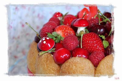 Charlotte cake de vainilla, lemon curd y frutos rojos... para el Tercer cumpleaños de Desafío en la Cocina